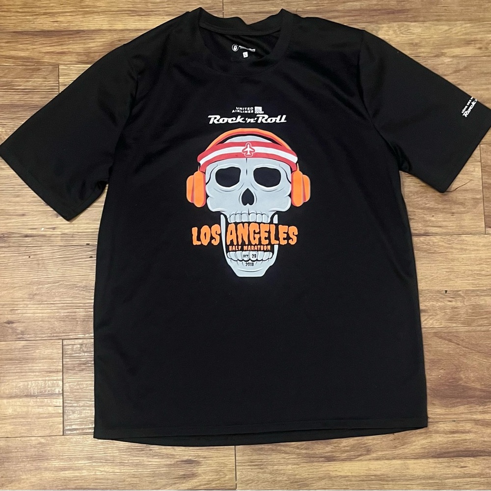 United Airlines Rock 'n' Roll Los Angeles Half Marathon Performance Tee - Picture 2 of 5